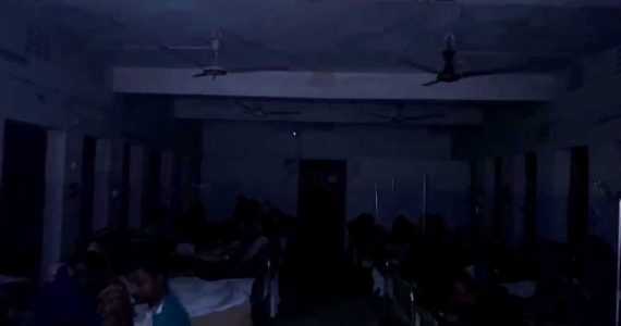 বিদ্যুৎ বিভ্রাট ও অব্যবস্থাপনায় জকিগঞ্জ স্বাস্থ্য কমপ্লেক্সে চরম ভোগান্তি; ক্ষুব্ধ সাধারণ মানুষ