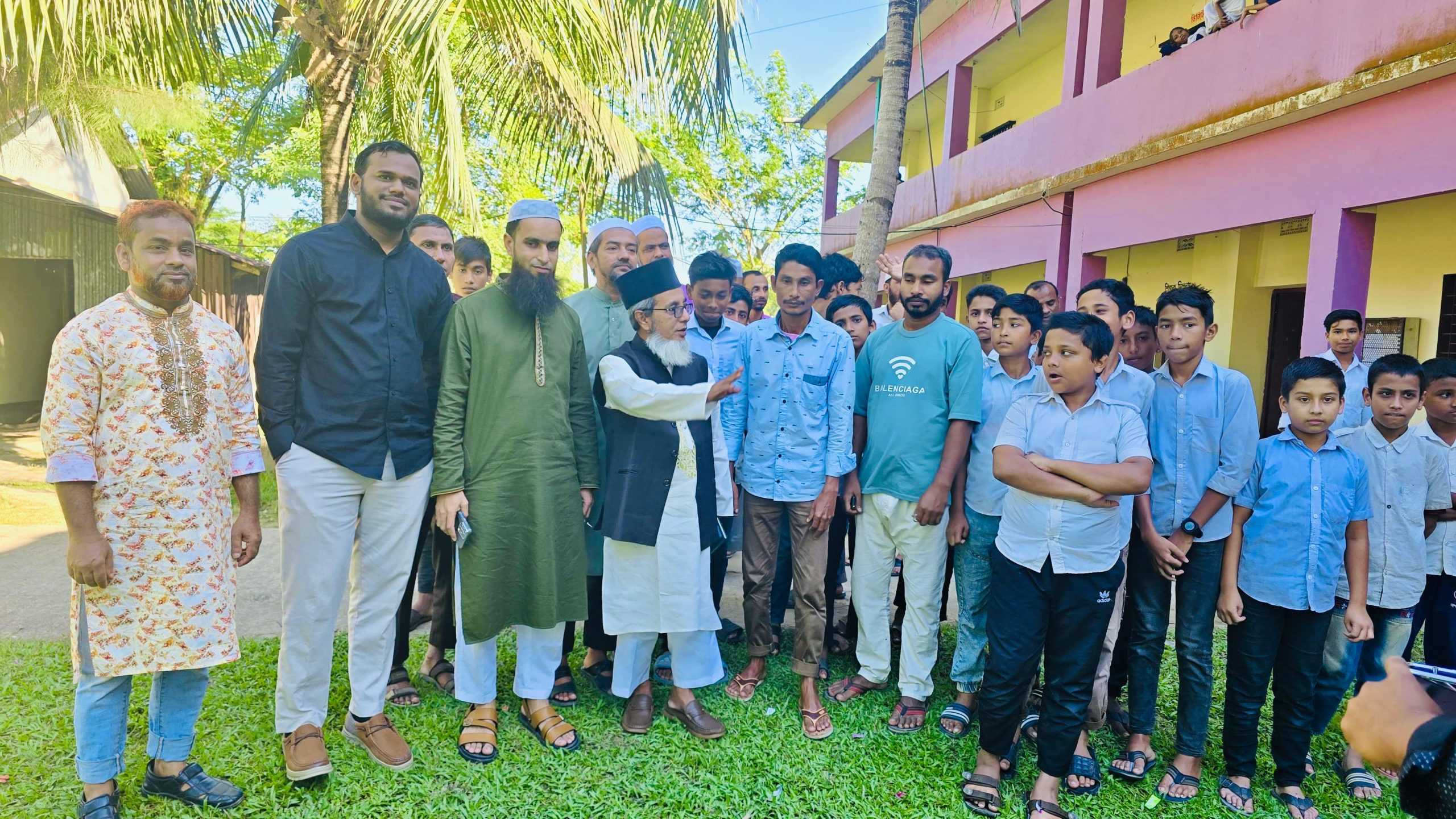 বারঠাকুরী ইউনিয়নে দিনব্যাপী প্রচারণায় জামায়াত মনোনীত প্রার্থী আনোয়ার হোসেন খান